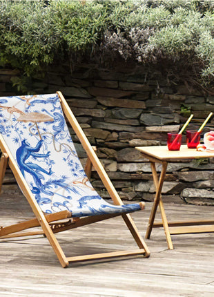 Deckchair, white and blue fabric, monkey motif